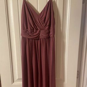Davids Bridal Bridesmaid dress. Size 6, mauve